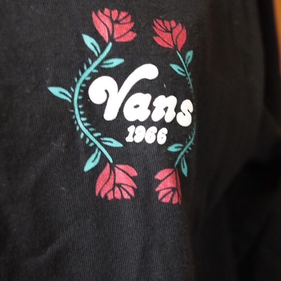 Vans Cropped Long Sleeve Spellout Tee | Small Rose Raw Edge DIY - Picture 4 of 9